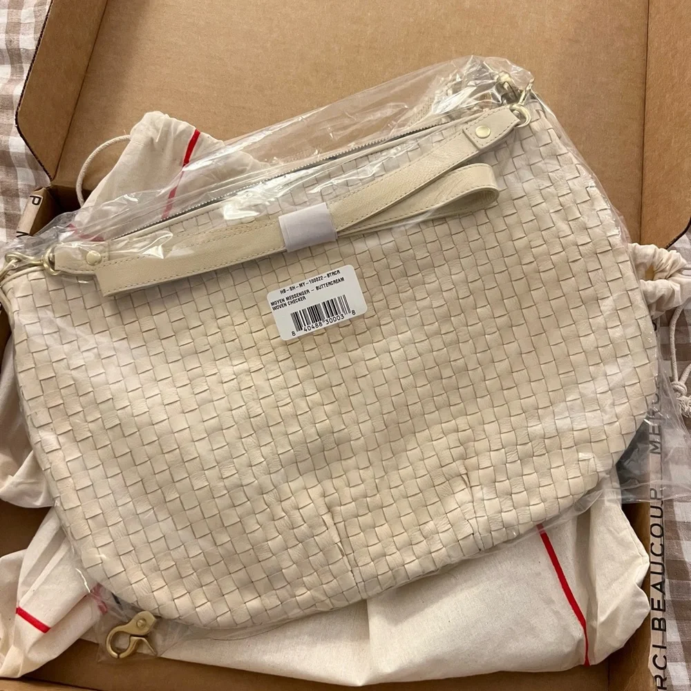 NWT Clare V. Moyen Messenger in Buttercream 🧈 - Picture 4 of 8
